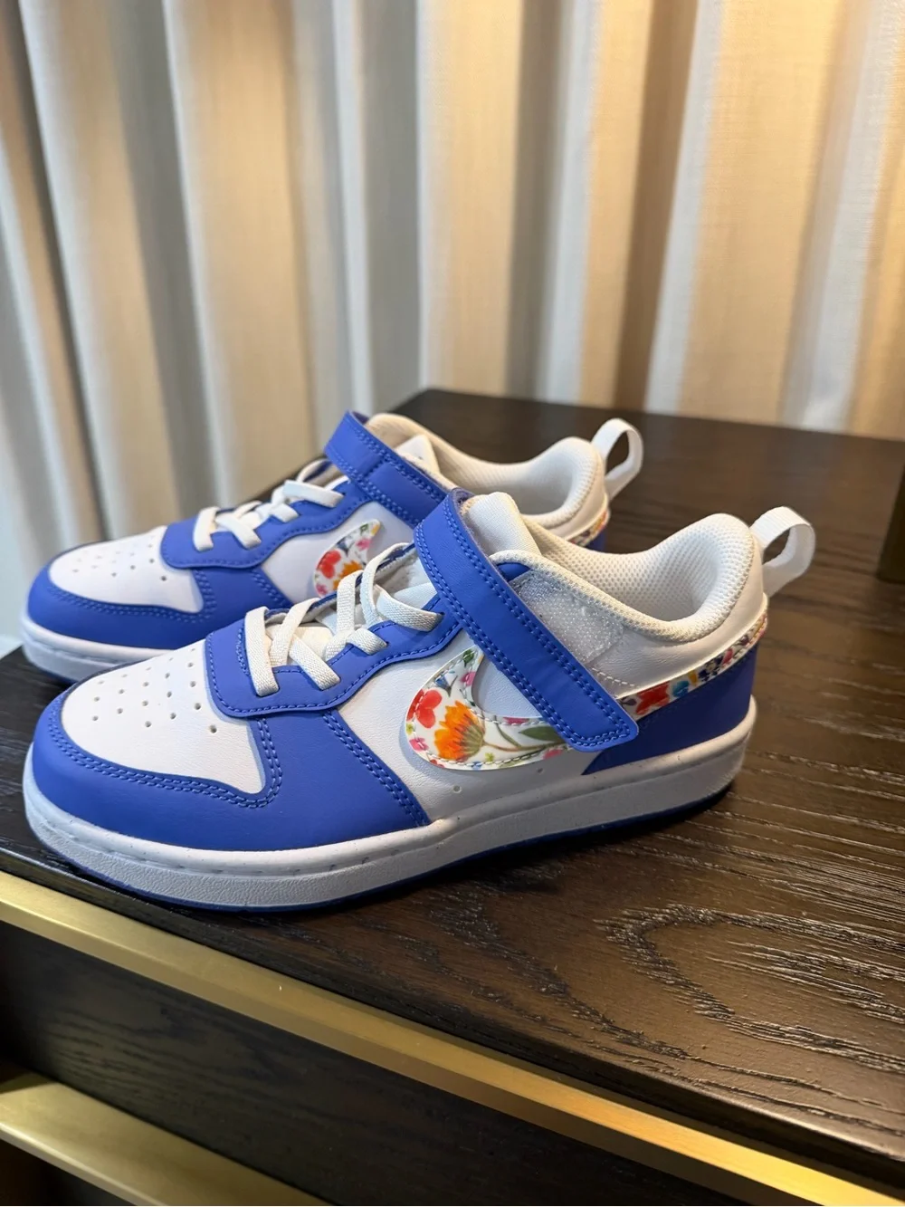 Nike Kids White and Blue Velcro Sneaker